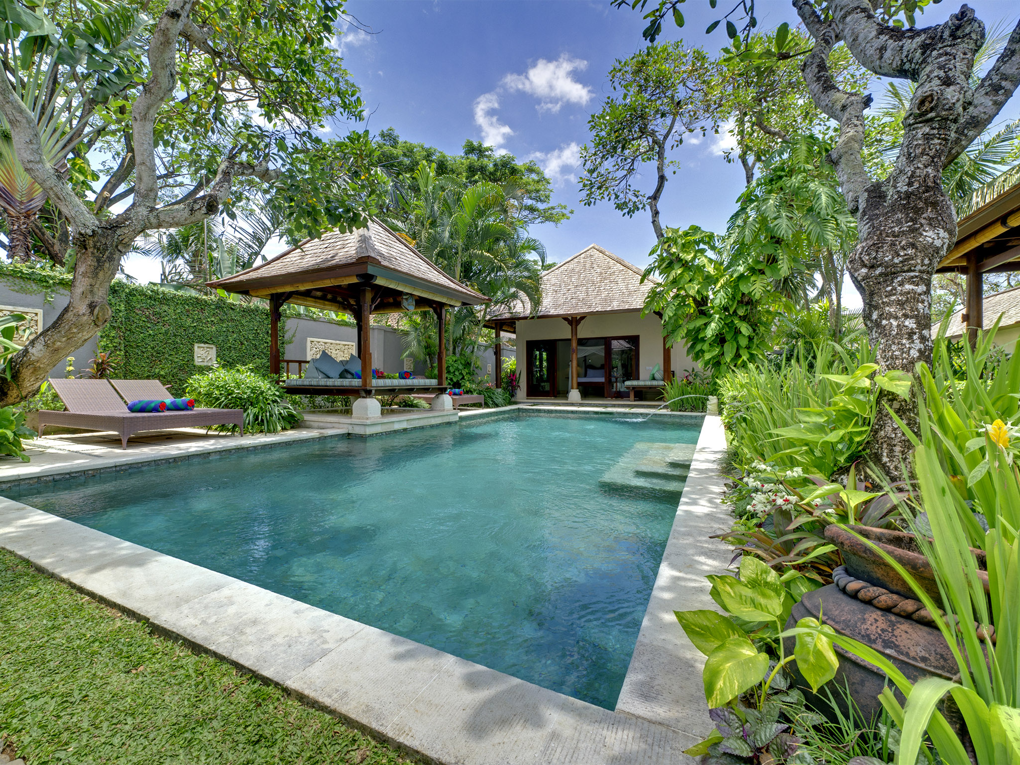 Villa Kedidi - Pool and garden view - Villa Kedidi, Canggu, Bali